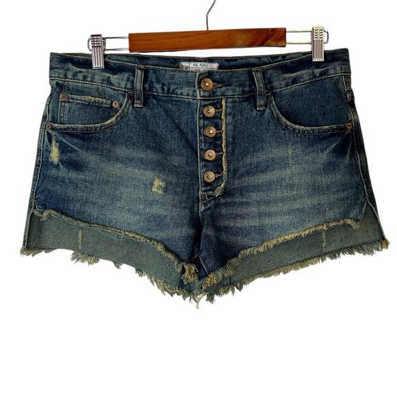 FREE PEOPLE for UO Cut-off Denim Shorts in Dark Blue Size 27 = 4 - Picture 1 of 10
